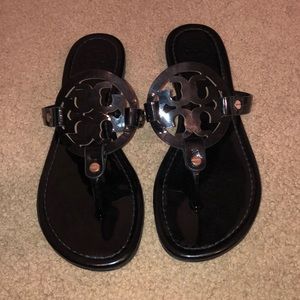 Authentic Tory Burch miller flip flops size 7.5